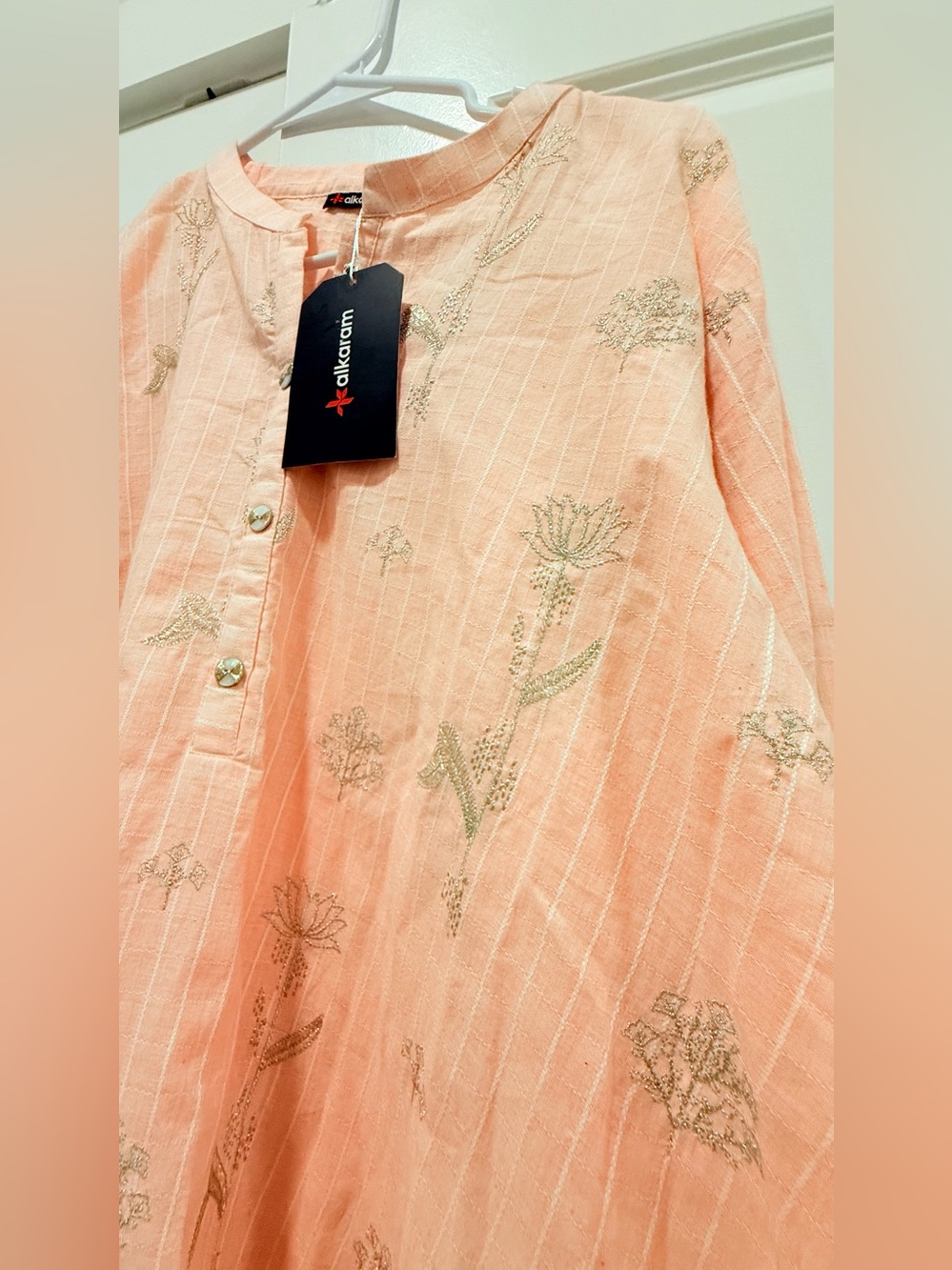 🔥🚨 FLASH SALE: ALL FOR JUST $10 USD!🚨🔥 Alkaram Peach Embroidered Kurta Tunic ❤️ - Picture 7 of 8